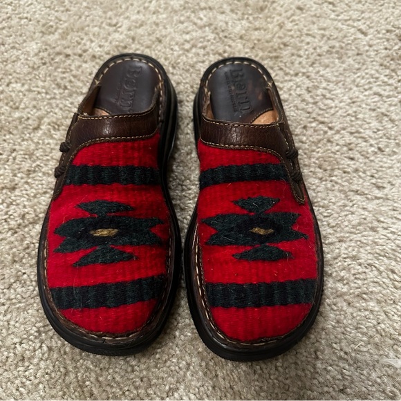 SOLD - Picture 3 of 11